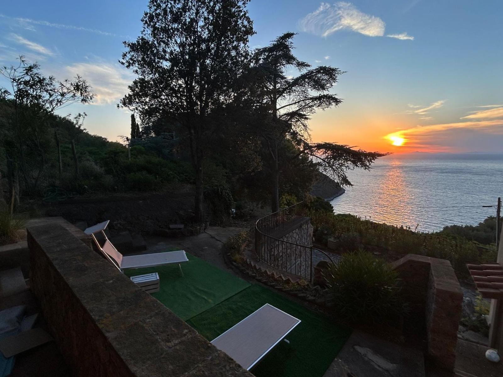 Villa Velta Sea Sunset Porto Santo Stefano  Eksteriør bilde